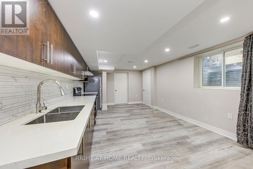 bsmt-99 Masters Green Cres, Brampton, ON, L7A3K3 | Card Image