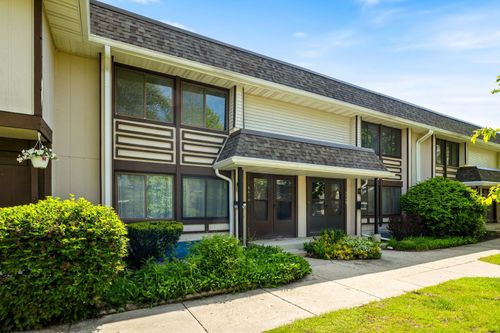 5570 Court F, Hanover Park, IL, 60133-5508 | Card Image