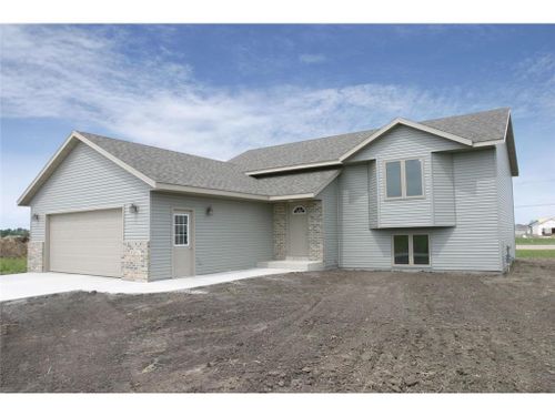 2120 Paradise Road, Albert Lea, MN, 56007 | Card Image