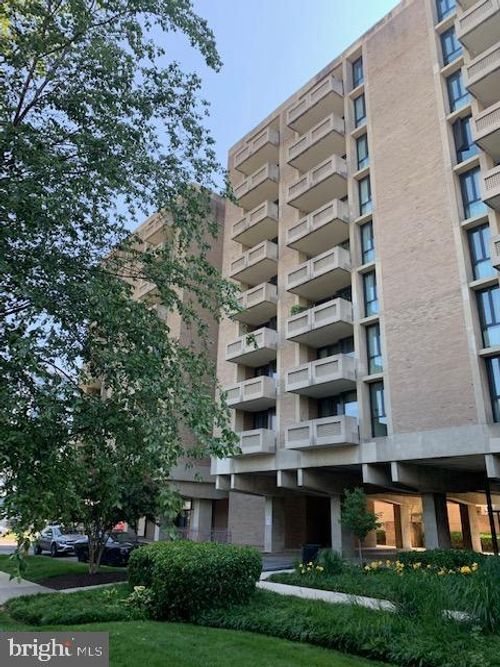 n411-300 M St Sw, WASHINGTON, DC, 20024-4019 | Card Image