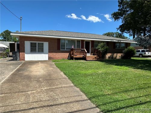 712 Macon Rd, Hampton, VA, 23666-2937 | Card Image