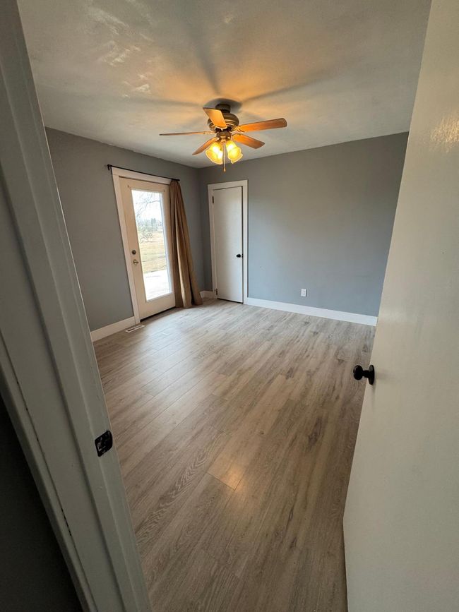 PRIMARY BED | Image 26