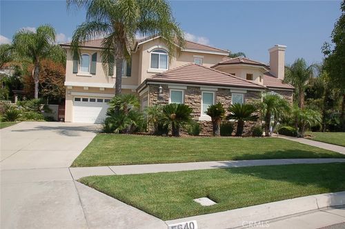 5640 Camarrio Ct, Rancho Cucamonga, CA, 91739-2327 | Card Image