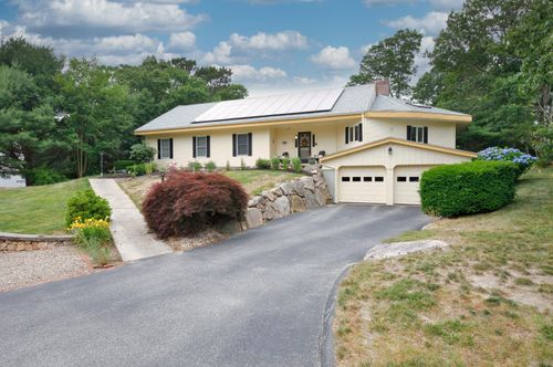 106 Ambleside Dr, Falmouth, MA, 02540-2144 | Card Image