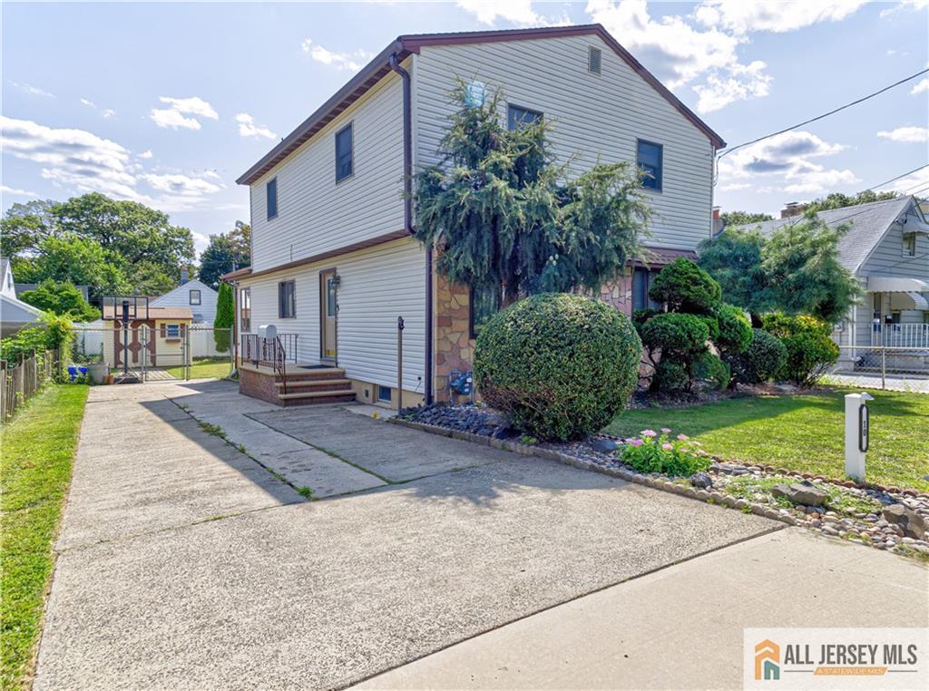 Muth St, South Amboy, NJ 08879
