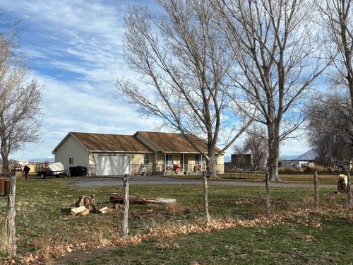 231 E North St, Grantsville, UT, 84029-9206 | Card Image