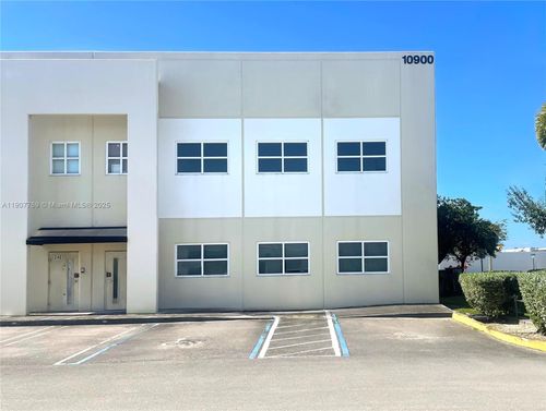 250-10900 Nw 21st St, Sweetwater, FL, 33172 | Card Image