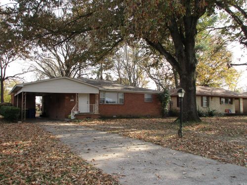 212 Kay St, North Little Rock, AR, 72117-5016 | Card Image