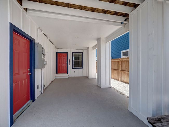 514 Royal Palm Dr, House other with 3 bedrooms, 3 bathrooms and 4 parking in Port Aransas TX | Image 18