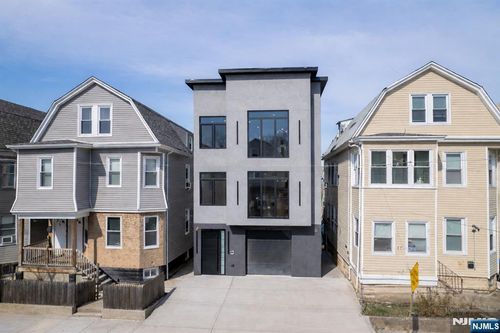 39 Grace St, Irvington, NJ, 07111-3506 | Card Image