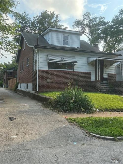 4814 Calvin Ave, Saint Louis, MO, 63115-2209 | Card Image