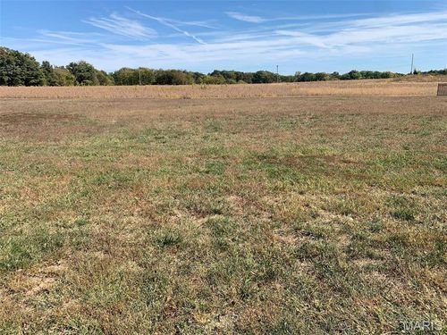 433 Foxtail Dr, Freeburg, IL, 62243-2500 | Card Image