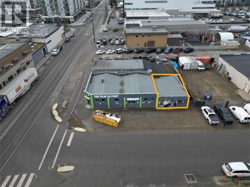 b-1126 Richter Street, Kelowna, BC, V1Y2K6 | Card Image