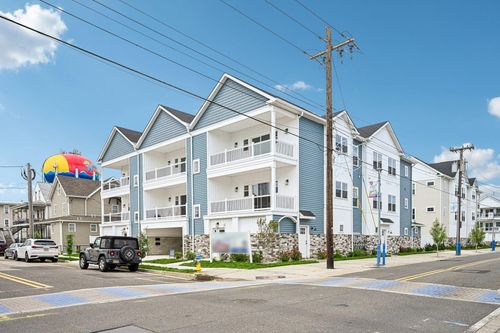 111-157 E Spicer Ave, Wildwood, NJ, 08260-4724 | Card Image