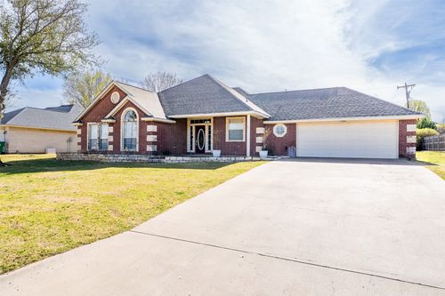 1466 Oakwood Dr, Stephenville, TX, 76401-1653 | Card Image