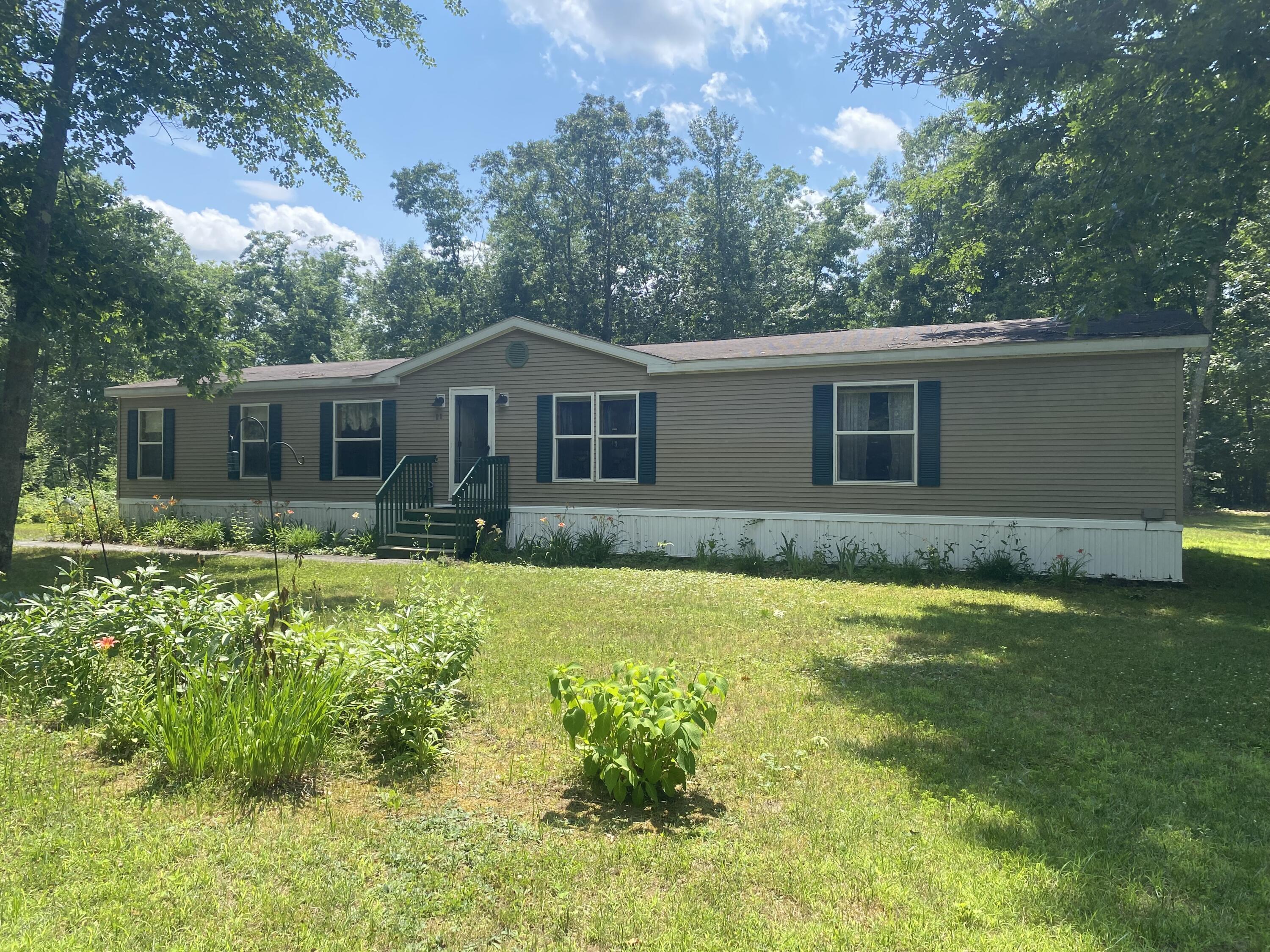 Shagbark Ln, Sanford, ME 04073