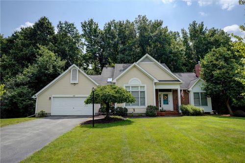 113 Churchview Ln, Pittsford, NY, 14534-4634 | Card Image