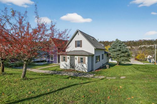 208 Elmwood St E, Lanesboro, MN, 55949-9749 | Card Image