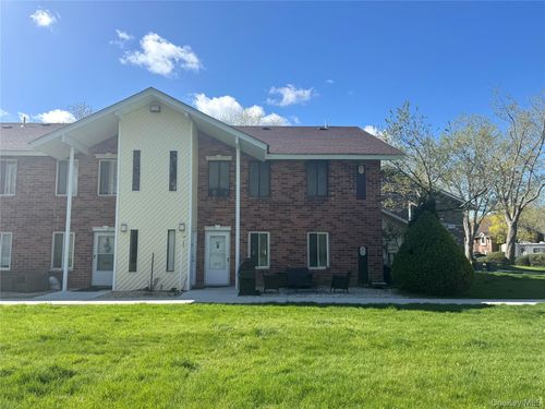 18-18 Navajo Ct, Coram, NY, 11727-1516 | Card Image