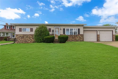 1105 Darlington Rd, Patterson Hts, PA, 15010-2828 | Card Image