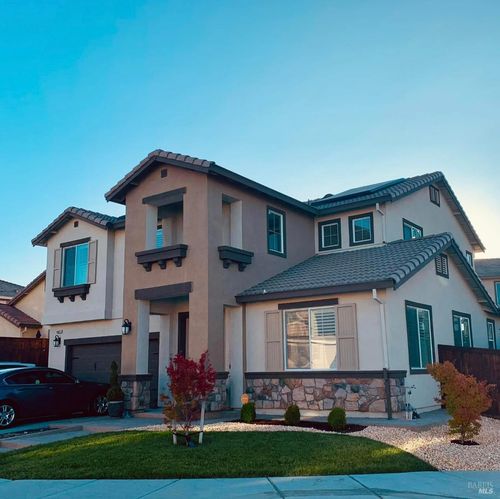 3001 Epic Ct, Vacaville, CA, 95688-8876 | Card Image