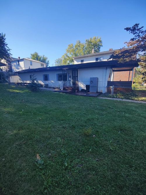 508 Temple St, Hinton, WV, 25951-2229 | Card Image