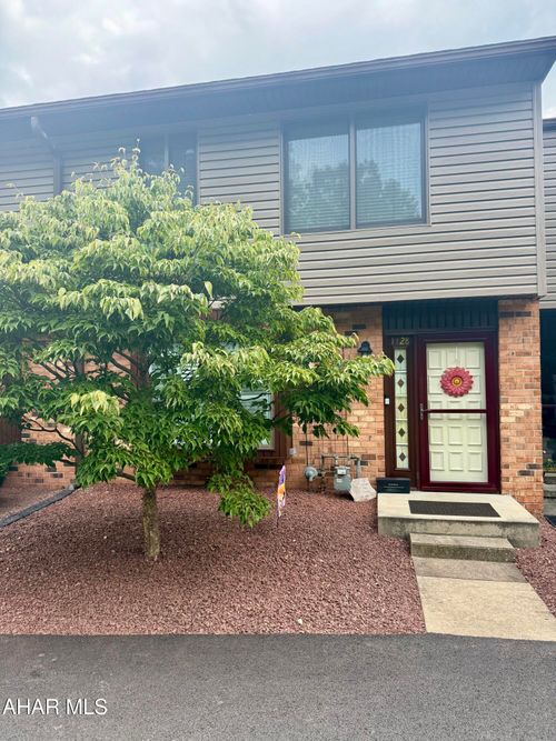 1128 Fairway Townhouse Ln, Hollidaysburg, PA, 16648-3700 | Card Image