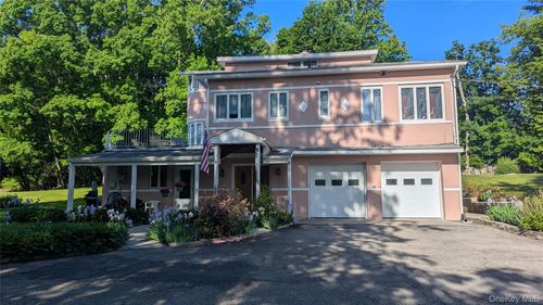 11 Dyckman Dr, Mohegan Lake, NY, 10547-1852 | Card Image