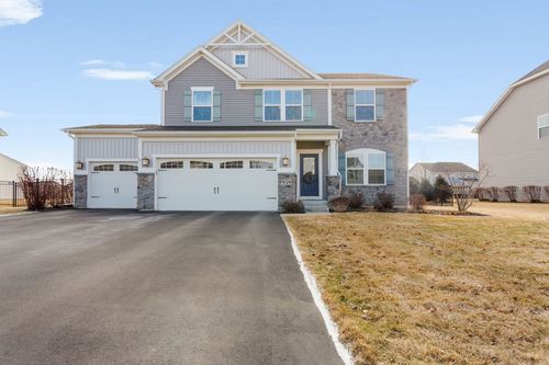 959 Sunburst Ln, Gilberts, IL, 60136-7715 | Card Image