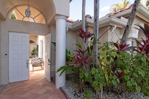 10726 Greenbriar Villa Dr, Lake Worth, FL, 33449-8621 | Card Image