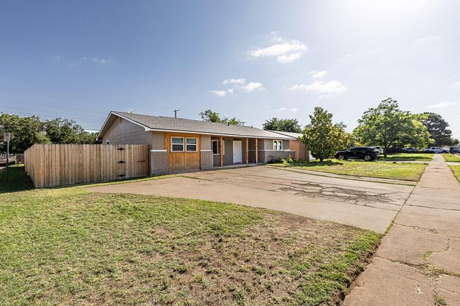 3716 38 Th St, House other with 4 bedrooms, 2 bathrooms and null parking in Lubbock TX | Image 8