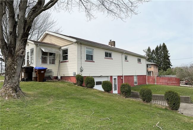 22 Besco Dr, House other with 3 bedrooms, 2 bathrooms and 1 parking in West Middlesex PA | Image 17