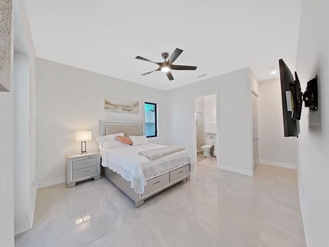 882 Bay Point Dr, House other with 5 bedrooms, 6 bathrooms and null parking in MADEIRA BEACH FL | Image 51