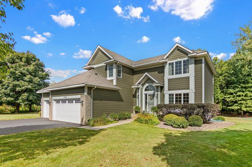 9896 57th St N, Lake Elmo, MN, 55042-9588 | Card Image