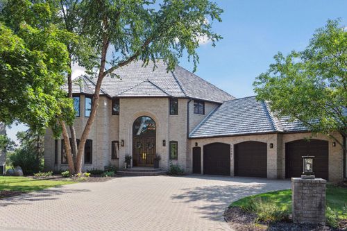 10481 Bluff Rd, Eden Prairie, MN, 55347-5009 | Card Image