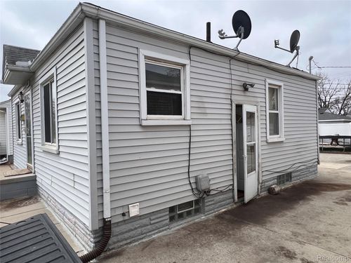 1282 Applewood Avenue, Lincoln Park, MI, 48146 | Card Image