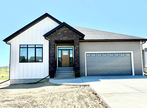 131 Westview Dr, Nanton, AB, T0L1R0 | Card Image