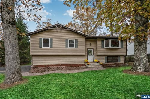 41 Shongum Rd, Randolph, NJ, 07869-3311 | Card Image