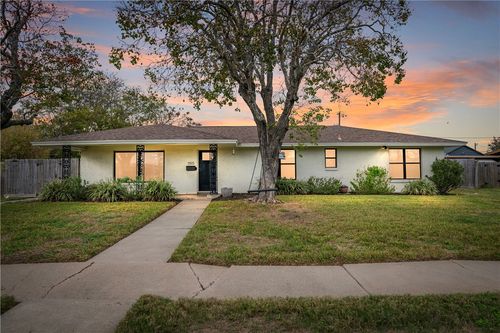 350 Meldo Park Dr, Corpus Christi, TX, 78411-1626 | Card Image