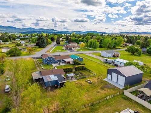 20123 E Micaview Dr, Greenacres, WA, 99016-8601 | Card Image