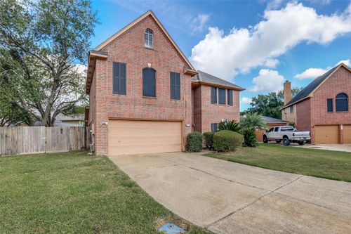 326 Dunford Ct, Highlands, TX, 77562-4513 | Card Image