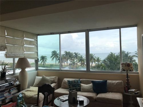4c-5055 Collins Ave, Miami Beach, FL, 33140-2734 | Card Image