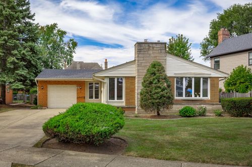 333 E Huntington Ln, Elmhurst, IL, 60126-3624 | Card Image