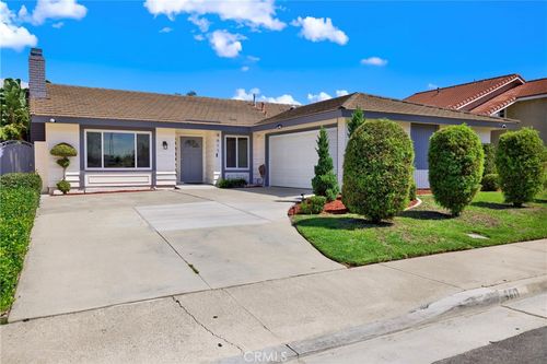 9611 Shamrock Ave, Fountain Valley, CA, 92708-1536 | Card Image