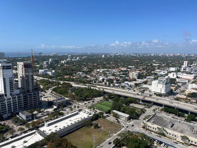 APT-3502 - 185 7 Th St, Condo with 2 bedrooms, 3 bathrooms and null parking in Miami FL | Image 9