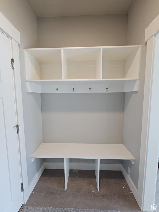 Mudroom with baseboards | Image 14