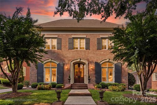 8820 Heydon Hall Cir, Charlotte, NC, 28210-6067 | Card Image