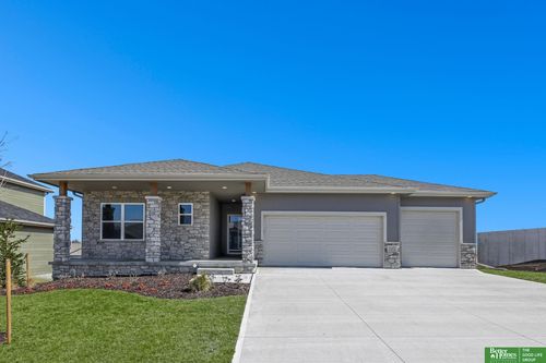 11105 N 161st St, Bennington, NE, 68007-7511 | Card Image