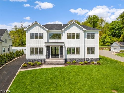 74 Hillside Ave, Livingston, NJ, 07039-2818 | Card Image