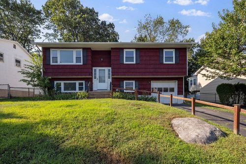 6 Mcgovern Dr, Garnerville, NY, 10923-1118 | Card Image